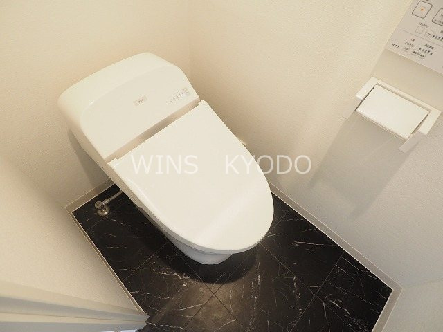 世田谷区桜丘２丁目の賃貸マンションのトイレ