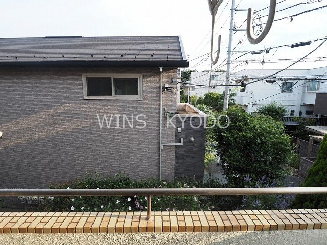 世田谷区桜丘２丁目の賃貸マンションのバルコニー