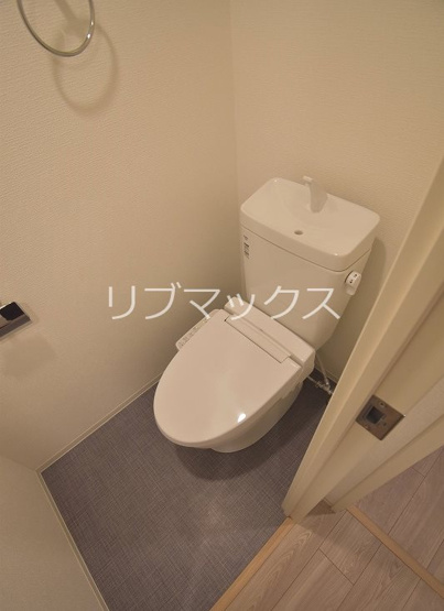 【トイレ】アドバンス江坂ラシュレ