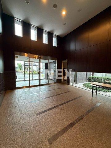 横浜市神奈川区栗田谷の賃貸マンションの駐車場