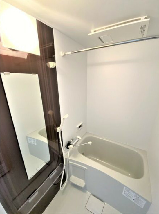 ジュネス上石川町の浴室