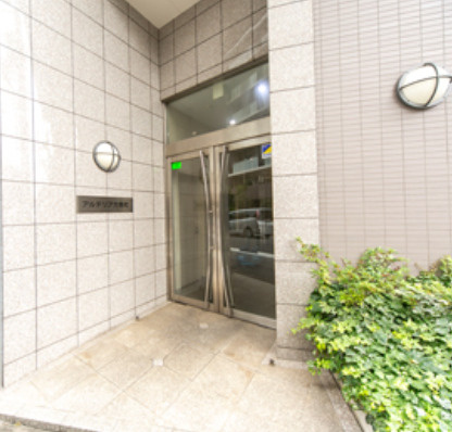 アルテリア方南町のエントランス
