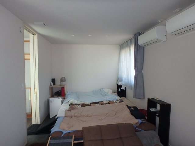 H0257H　片瀬白田築浅住宅の洋室