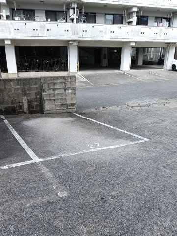 グリーンマンションⅠの駐車場