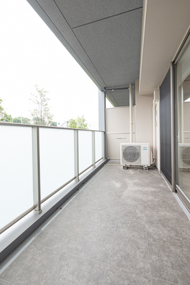 世田谷区砧７丁目の賃貸マンションのバルコニー