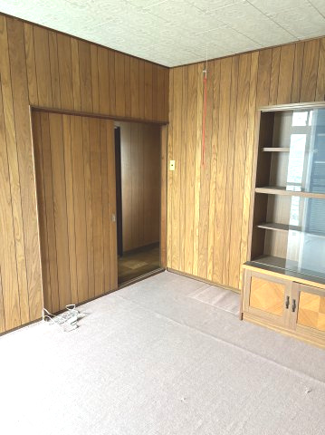 ６７２２０　岐阜市柳津町蓮池中古戸建の洋室