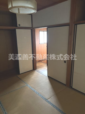 ６７２２０　岐阜市柳津町蓮池中古戸建の和室