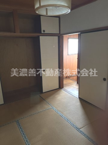 ６７２２０　岐阜市柳津町蓮池中古戸建の和室