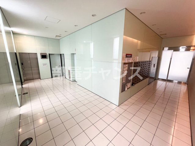 N.S.ZEAL 大曽根のロビー