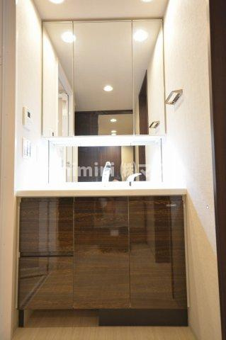 ワコーレ大阪新町タワーレジデンスの洗面所|同マンション内・別居室参考写真