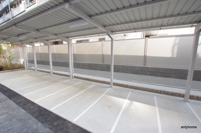 S-RESIDENCE阿波座WEST　仲介手数料無料の駐車場