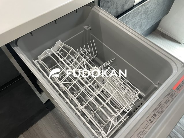 山形市泉町の新築一戸建のキッチン|食洗器は家事の効率化につながり時短になります。