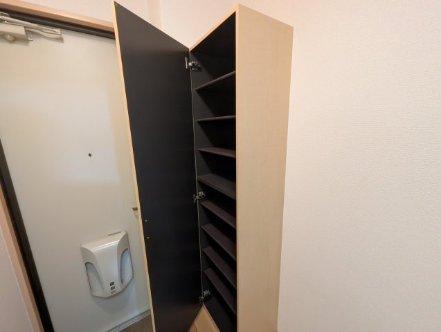 ヴェルドミール栄根の収納