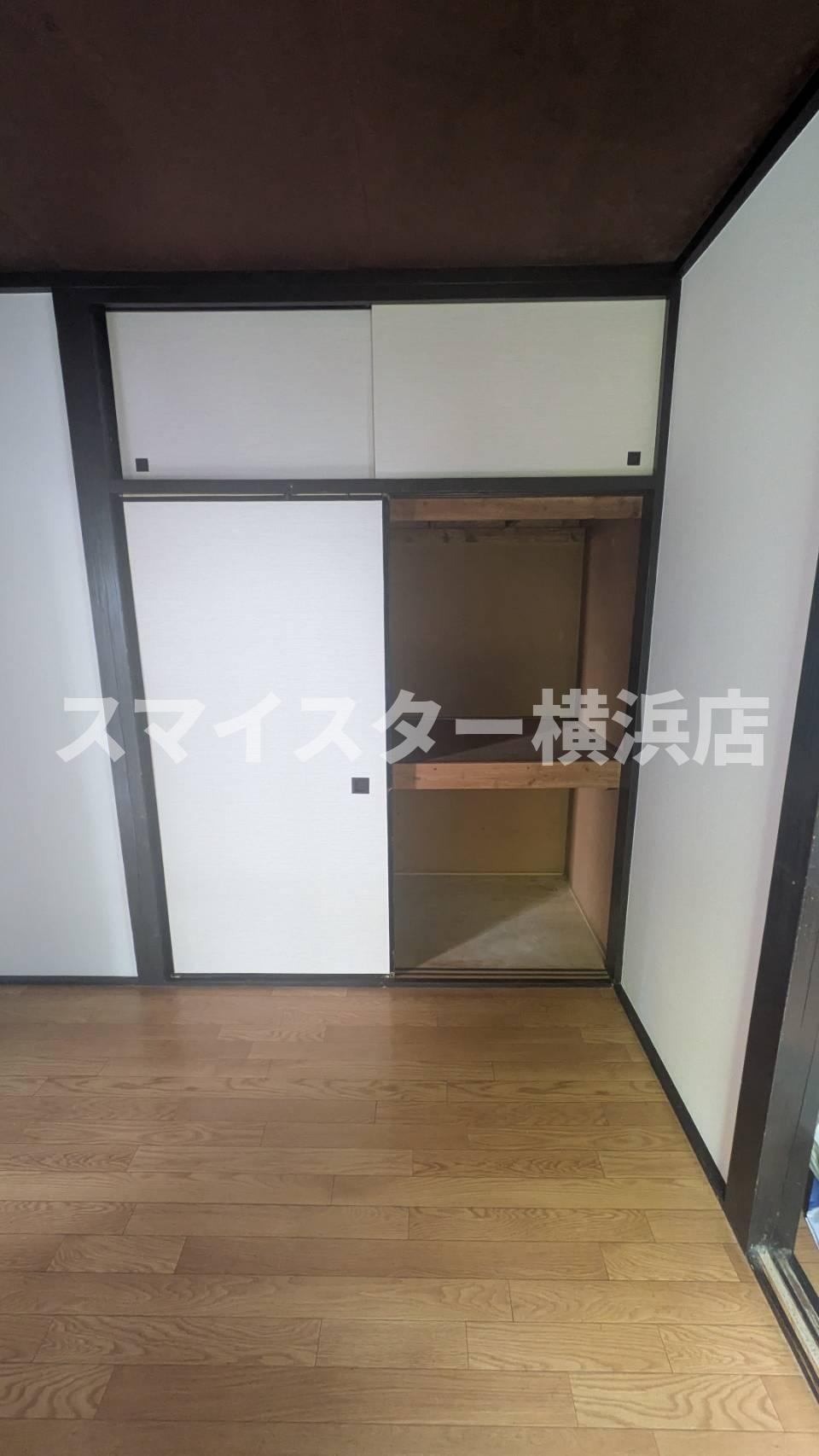 横浜市南区中里４丁目のアパートの収納