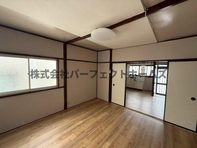 羊燈館＆むっちゃんメゾン枚方御殿山の洋室|個人の部屋や寝室として使える洋室です