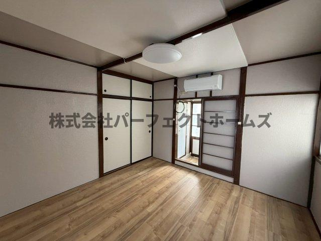 羊燈館＆むっちゃんメゾン枚方御殿山の洋室|ゆったりした洋室です