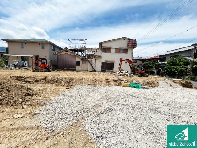 1(土)2(日)現地説明会　葛城市疋田　第6期　新築一戸建ての外観|建築中ですが現地を見ると分かる事もございますので、ぜひ一度現地をご覧ください。