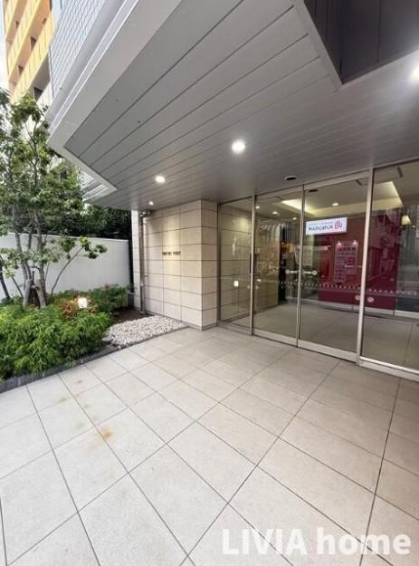 大田区大森西３丁目の賃貸マンションのエントランス