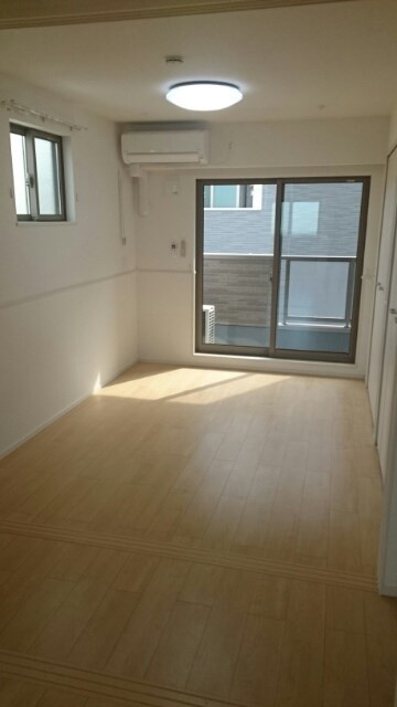アドバンスオーシャン徳重の居間・リビング