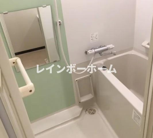 レオネクストスマイルシダーの浴室
