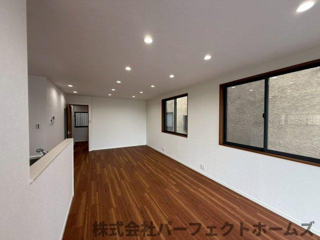 【居間・リビング】の画像