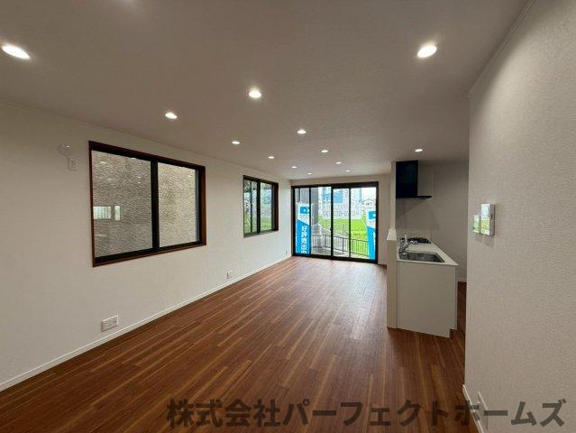 【居間・リビング】の画像
