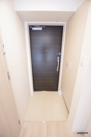 S-RESIDENCE阿波座WEST　仲介手数料無料の玄関