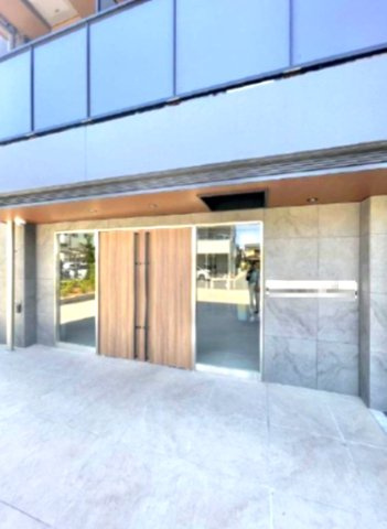 葛飾区高砂６丁目の賃貸マンションのエントランス