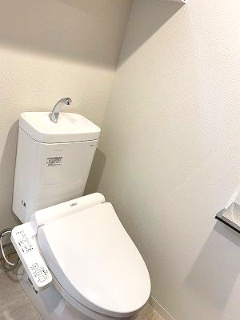 葛飾区高砂６丁目の賃貸マンションのトイレ