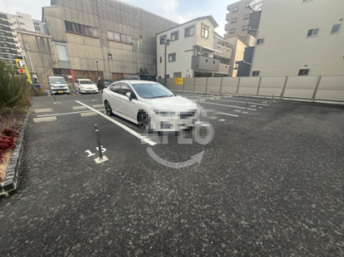 エスリード大阪ラリュールの駐車場|駐車場