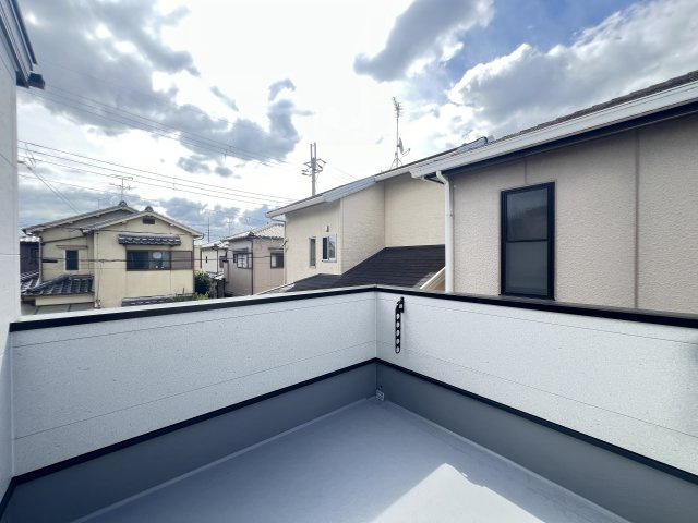 香芝市北今市2丁目のバルコニー|広々としたバルコニーです