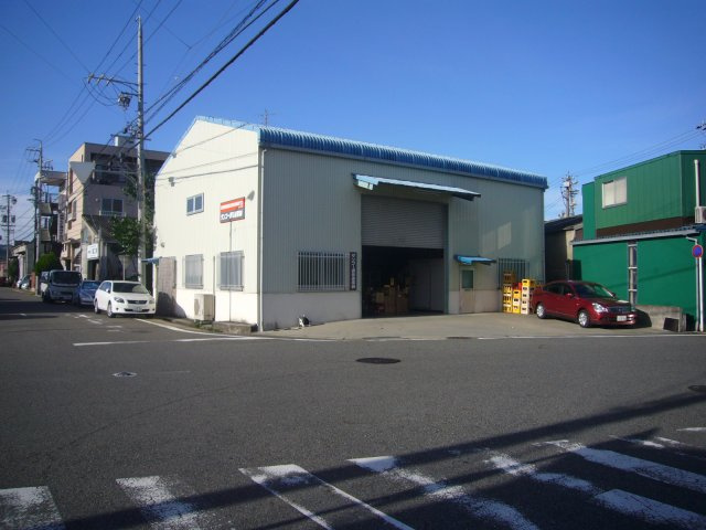 木前町７７倉庫