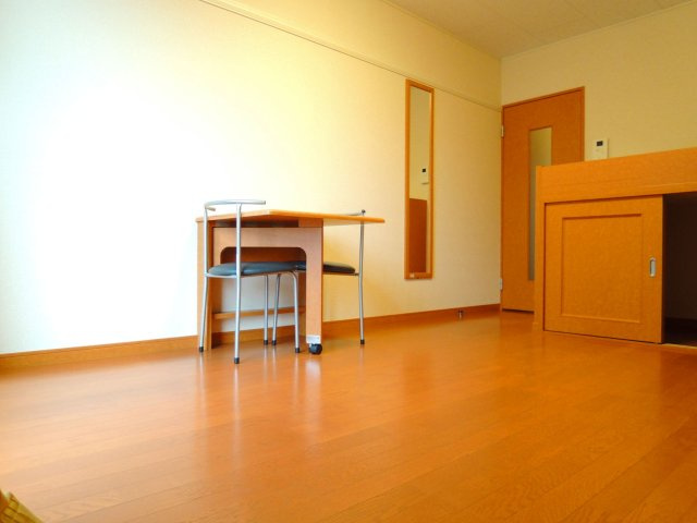 レオパレスあさひの寝室|広々とした空間です！