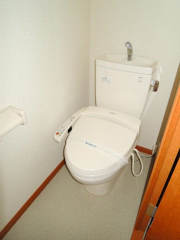 レオパレスあさひのトイレ|ウォシュレット付きのトイレです！