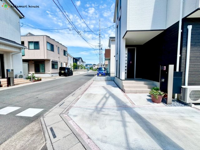 上尾市壱丁目南　中古戸建の駐車場