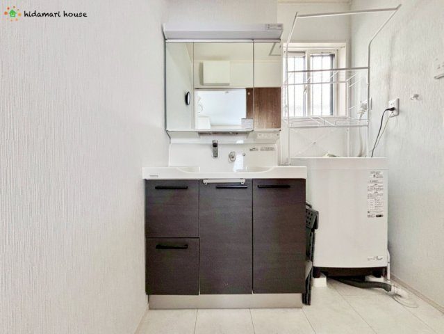 上尾市壱丁目南　中古戸建の独立洗面台