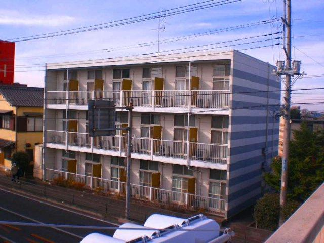 レオパレスソフィア中原の外観