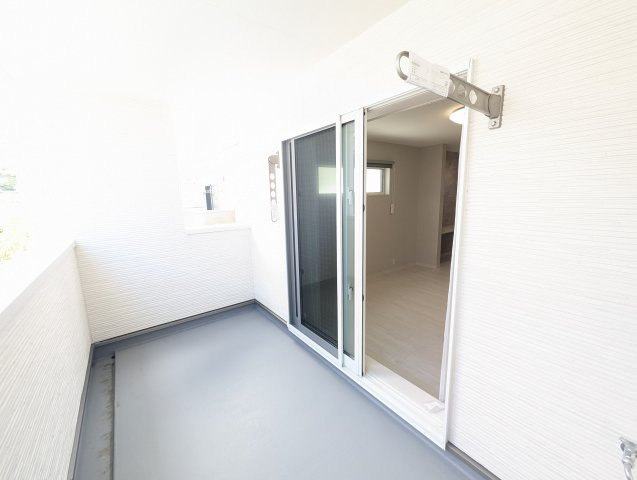 沖縄市大里Ⅱ期（全14棟）2号棟のバルコニー|2号棟　バルコニー水栓付き♪