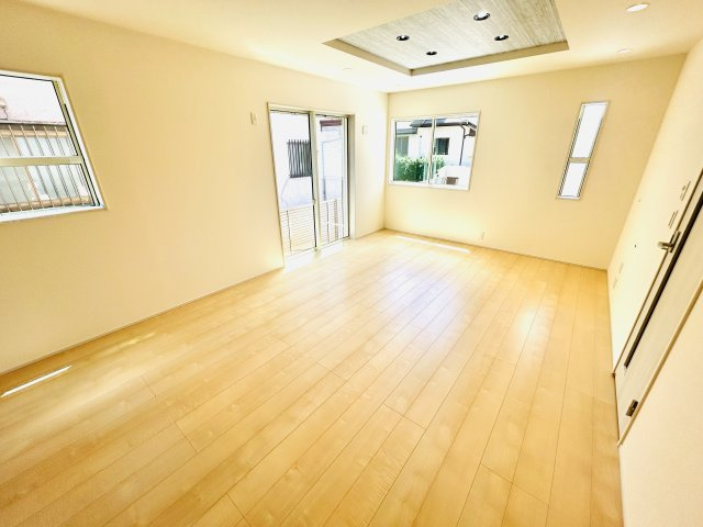 八千代市勝田台６丁目の居間・リビング