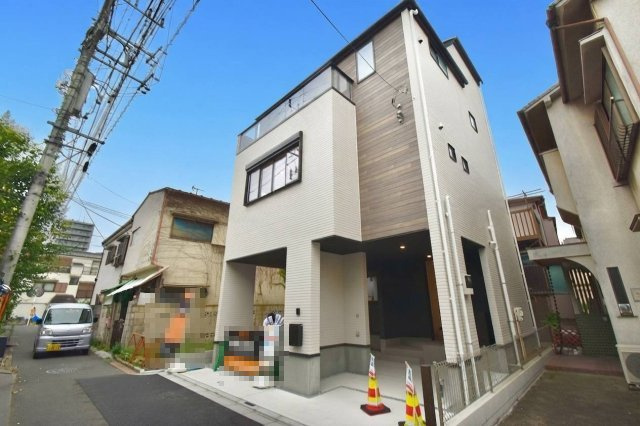 荒川区東尾久5丁目　新築戸建の前面道路含む現地写真|自然と触れ合いやすらぎを感じる事ができる、理想的な子育て環境。

現地ご見学希望・資料請求などお気軽にお問い合わせ下さい！
03-5990-5201