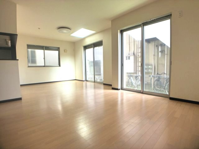 南台6丁目　中古戸建の居間・リビング