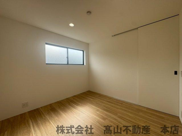 福津市八並のアパートの洋室