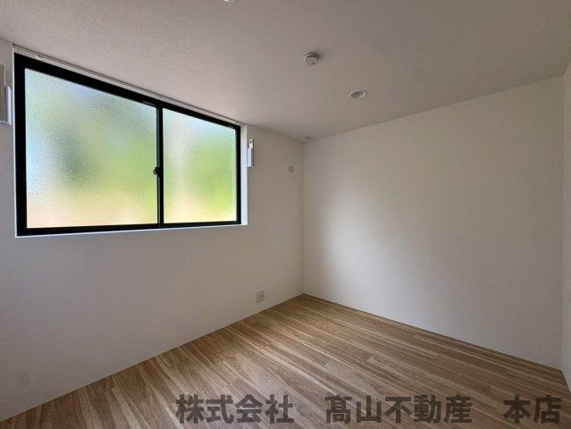福津市八並のアパートの洋室