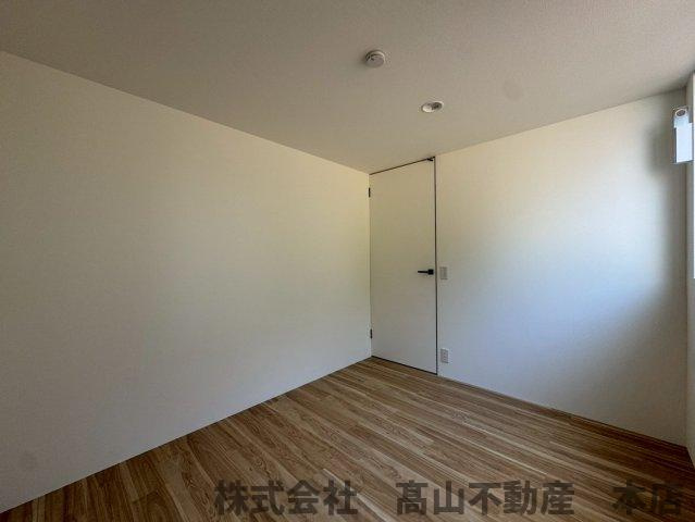 福津市八並のアパートの洋室