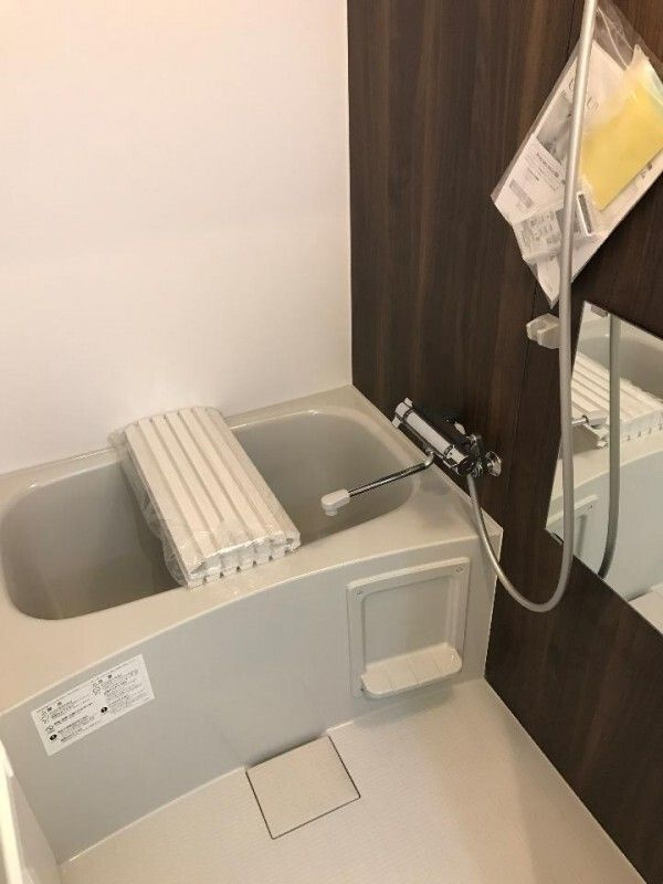 グリーム前原の浴室