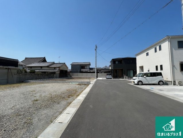 ●5(土)6(日)現地案内可能！　天理市長柄町　第2期の前面道路含む現地写真|周辺は閑静な住宅街です。前面道路もしっかりと有りますので車の出し入れも安心ですよ！