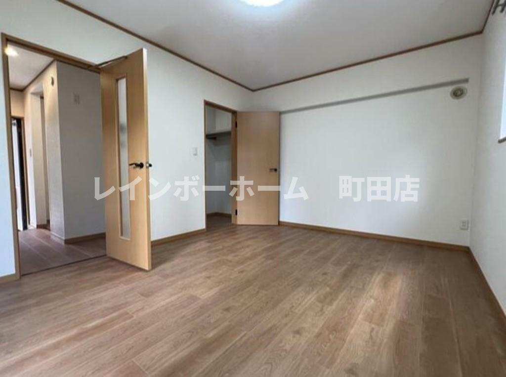 アスティオン相模台※初期費用分割あと払いサービス利用可能物件の居間・リビング