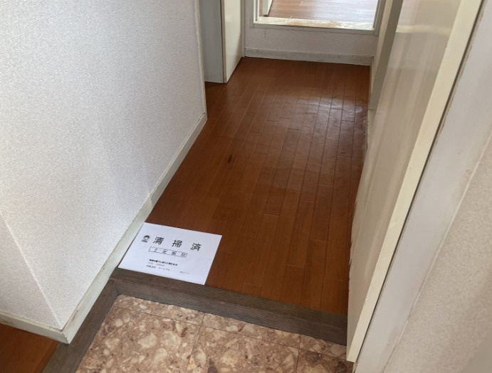 フェリス成城の玄関