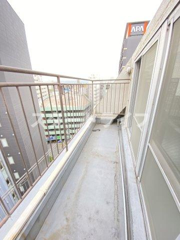 大阪市東淀川区東中島１丁目の賃貸マンションのバルコニー