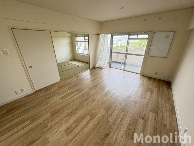 泉北鴨谷台３丁6号棟の内装